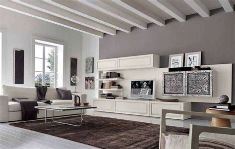 arredamento grigio.